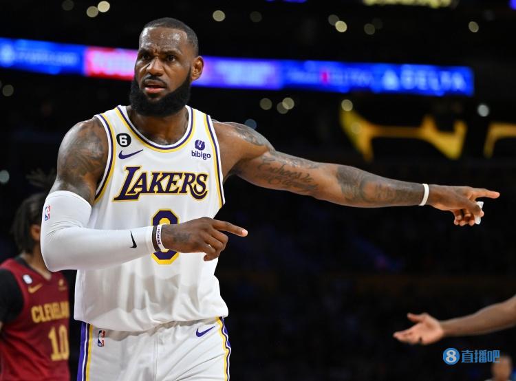 裁识过人丨威少脸部犯规？裁判离谱判罚送开拓者罚球绝杀！（裁识过人丨争议吹罚！威少被判打脸犯规，裁判送开拓者罚球绝杀）