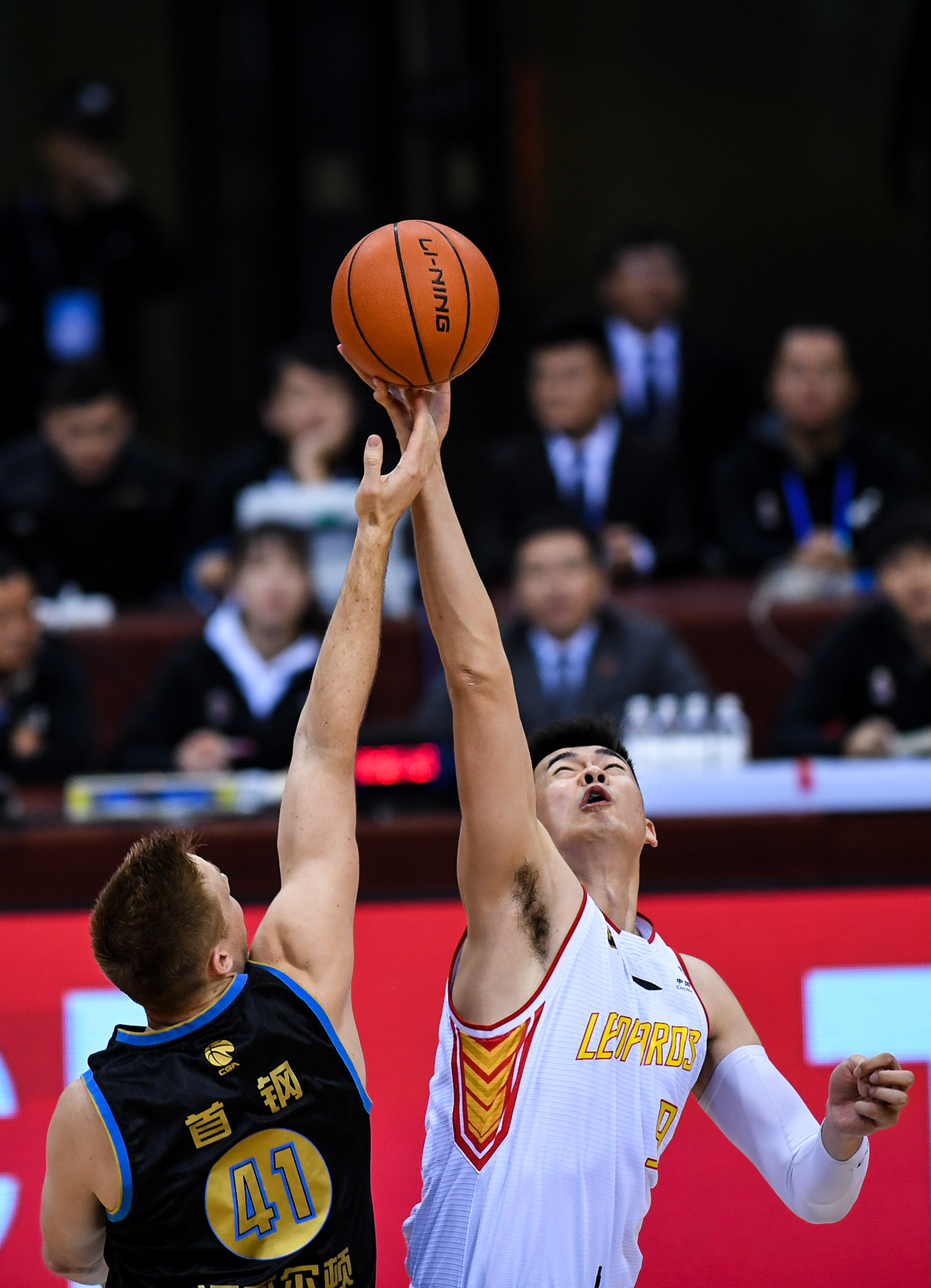 西班牙和乌拉圭迎来世界杯第三次交手，此前两次均战成平局（西班牙乌拉圭世界杯第三次相遇，此前两战皆平）