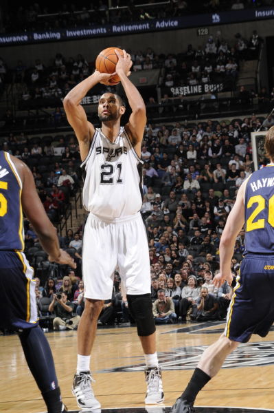 记者：齐尔克泽有可能会离队，曼联有信心从他身上收回转会费（名记：齐尔克泽或将离队，曼联有信心回收转会费）