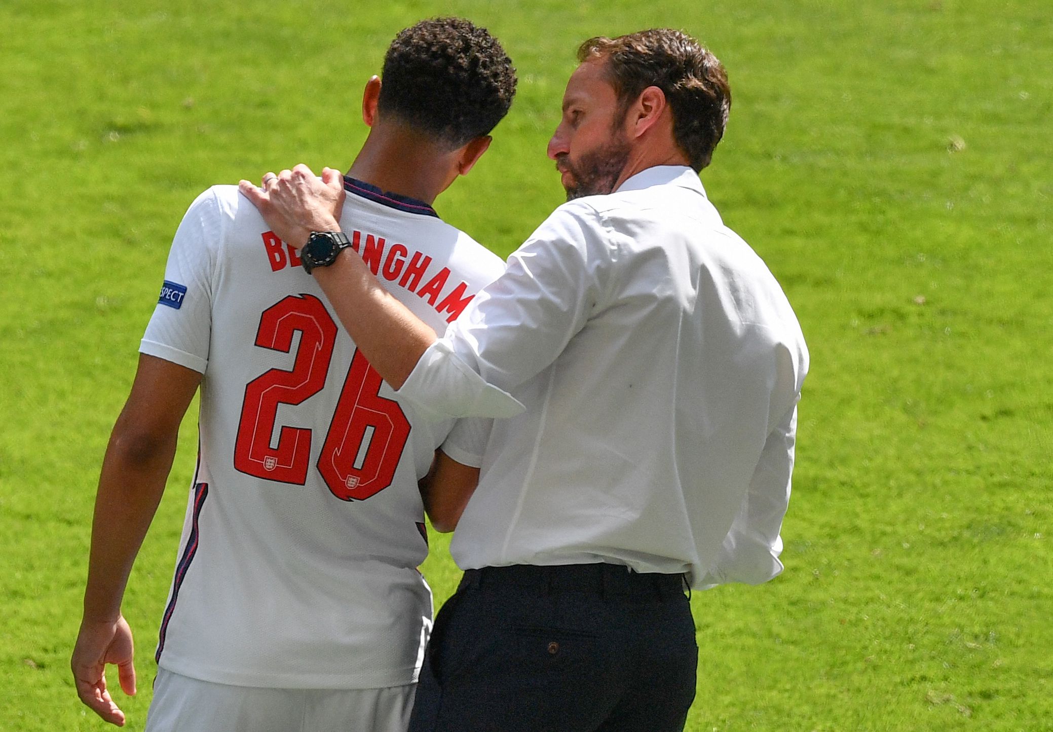 列维谈解雇澳波：热刺必须在所有战线赢球，英超成绩说明一切（列维谈炒澳波：热刺各线都要赢，英超战绩就是答案）