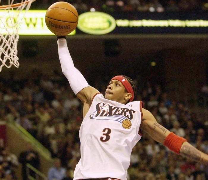 意甲半场：穆哈雷莫维奇传射，萨索洛暂2-1佛罗伦萨（意甲半场：穆哈雷莫维奇一传一射，萨索洛暂以2-1领先佛罗伦萨）