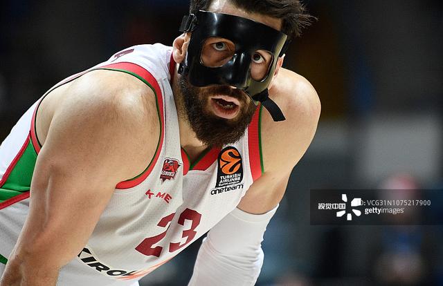 欧冠比赛战术分析：尤文图斯防守策略,（解析尤文图斯在欧冠的防守体系）