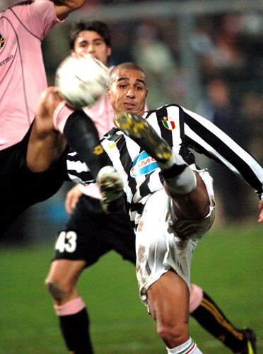 中足联俱乐部财务约定：若签阴阳合同俱乐部将降级，球员禁赛两年（中足联财务新规：俱乐部若涉阴阳合同将被降级，相关球员禁赛两年）