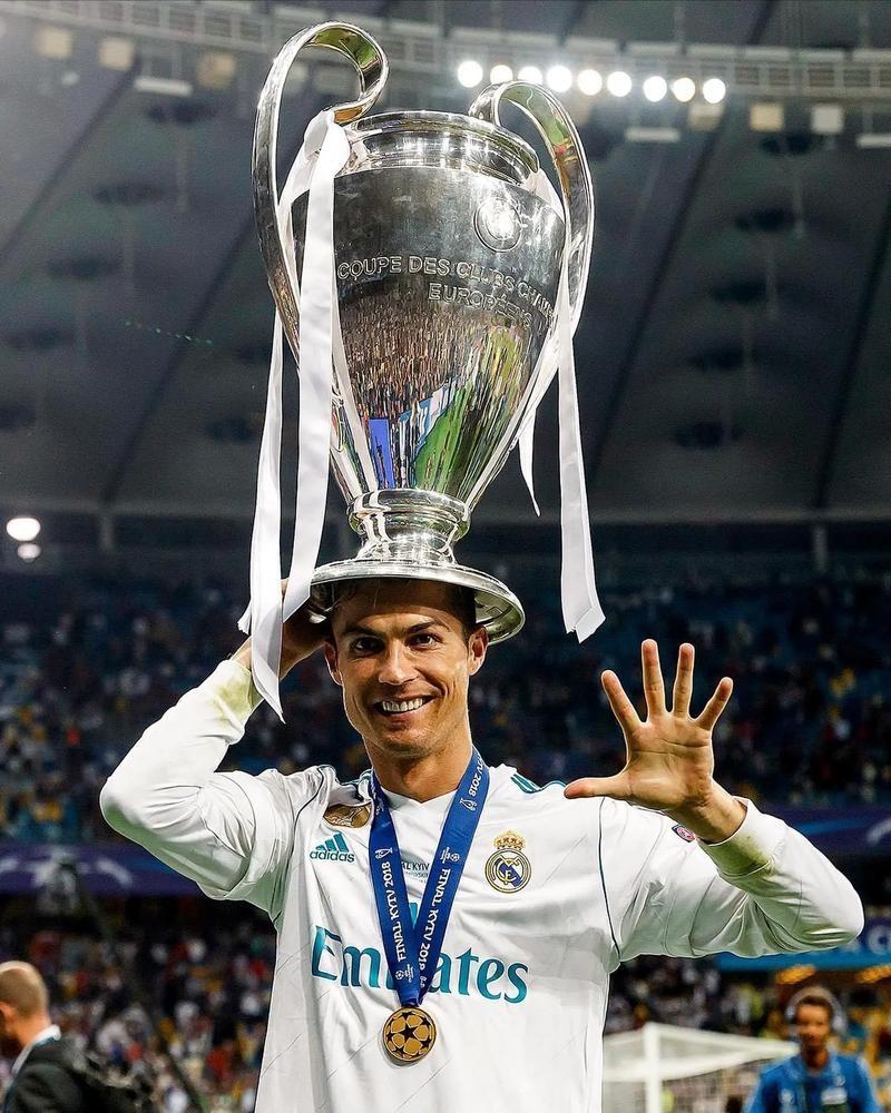 名记：各俱乐部给塞门约开的薪资相似，他将从竞技角度做决定（名记：多队薪资报价相近，塞门约将以竞技因素决定去向）