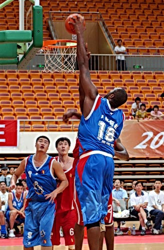 穆帅：今天胜利的功劳属于球员们，要说谁比谁更好是不公平的（穆里尼奥：这场胜利归功于球员，评谁更出色并不公允）