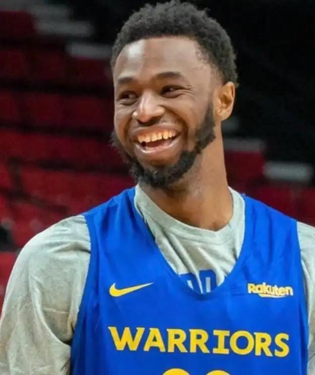 独一档！库里单场7&8&9&10记三分的场次均位列历史第一（史无前例！库里单场投进7、8、9、10记三分的次数均为历史第一）