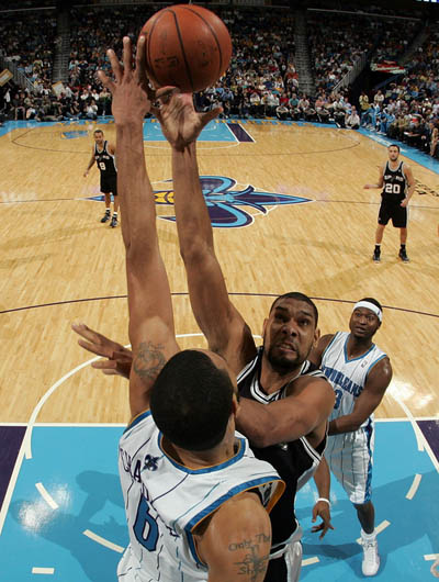 罗马诺：曼联要等谢什科伤情确定后再与齐尔克泽讨论未来（罗马诺：曼联待谢什科伤情明朗后再与齐尔克泽商谈未来）