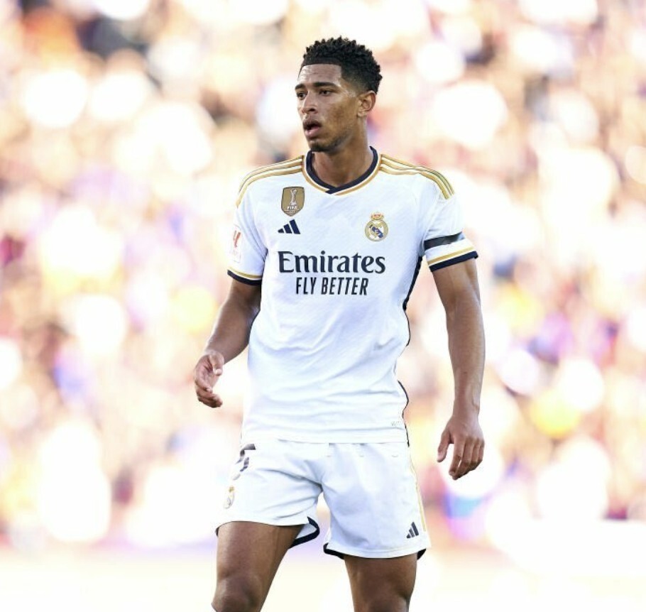 激情四射的足球赛场瞬间